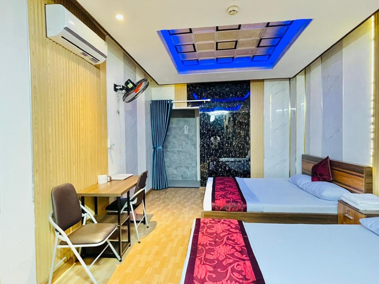 King Kitchen Hotel *